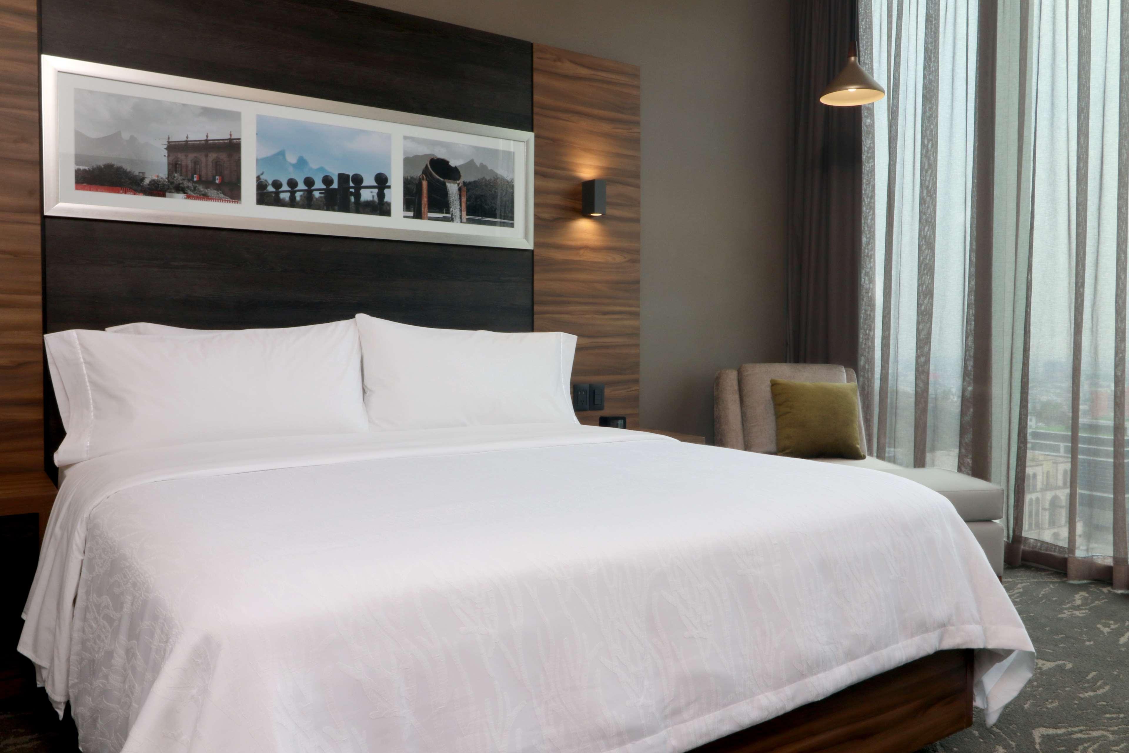 Hilton Garden Inn Monterrey Obispado Exterior foto