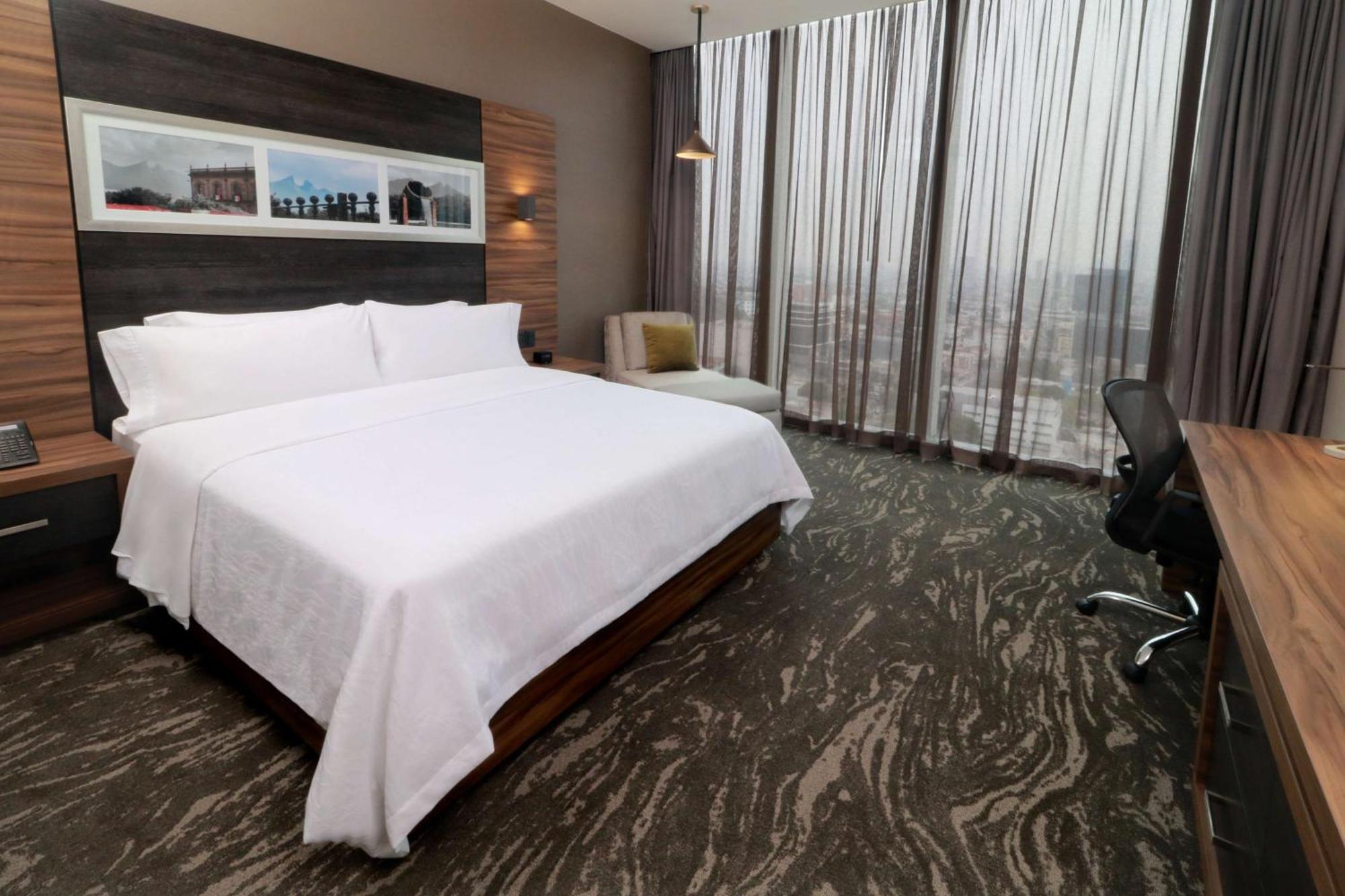 Hilton Garden Inn Monterrey Obispado Exterior foto